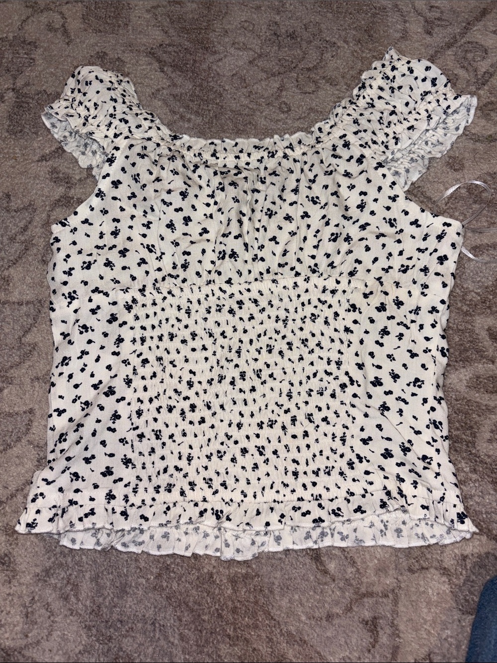 Aeropostale White Floral Button-Front Ruffle shirt - Picture 4 of 4